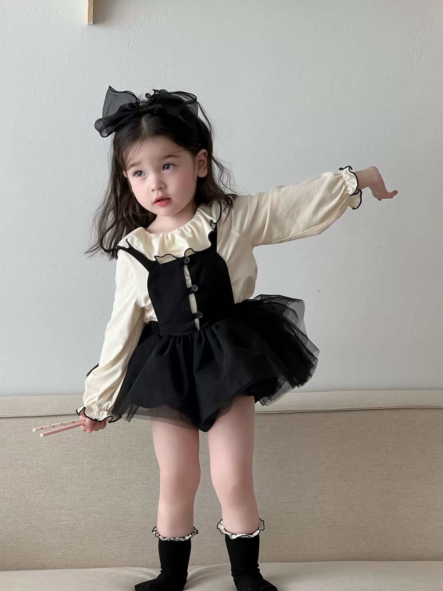 Spring baby gauze skirt crawling clothes new one-year-old mesh fart clothes A-type ins style outer wear crawling clothes